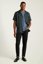 Riviera Cabana Shirt / Bonobos - navy blurred floral