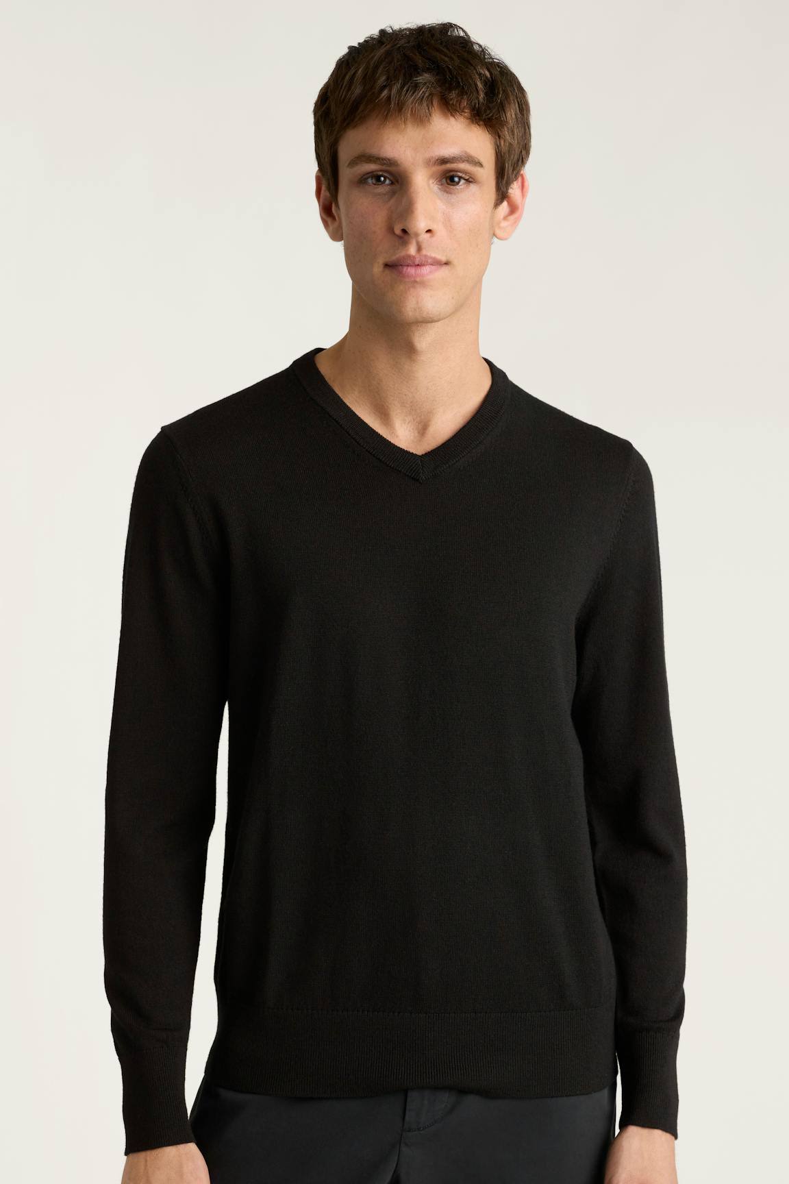 Washable Merino V-Neck Sweater / Bonobos - jet black