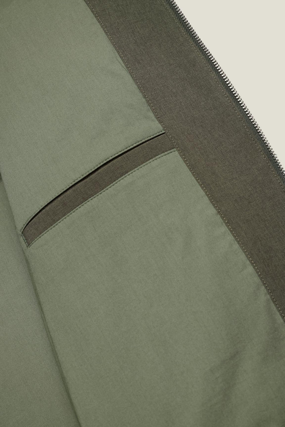 The Boulevard Bomber / Bonobos - olive texture