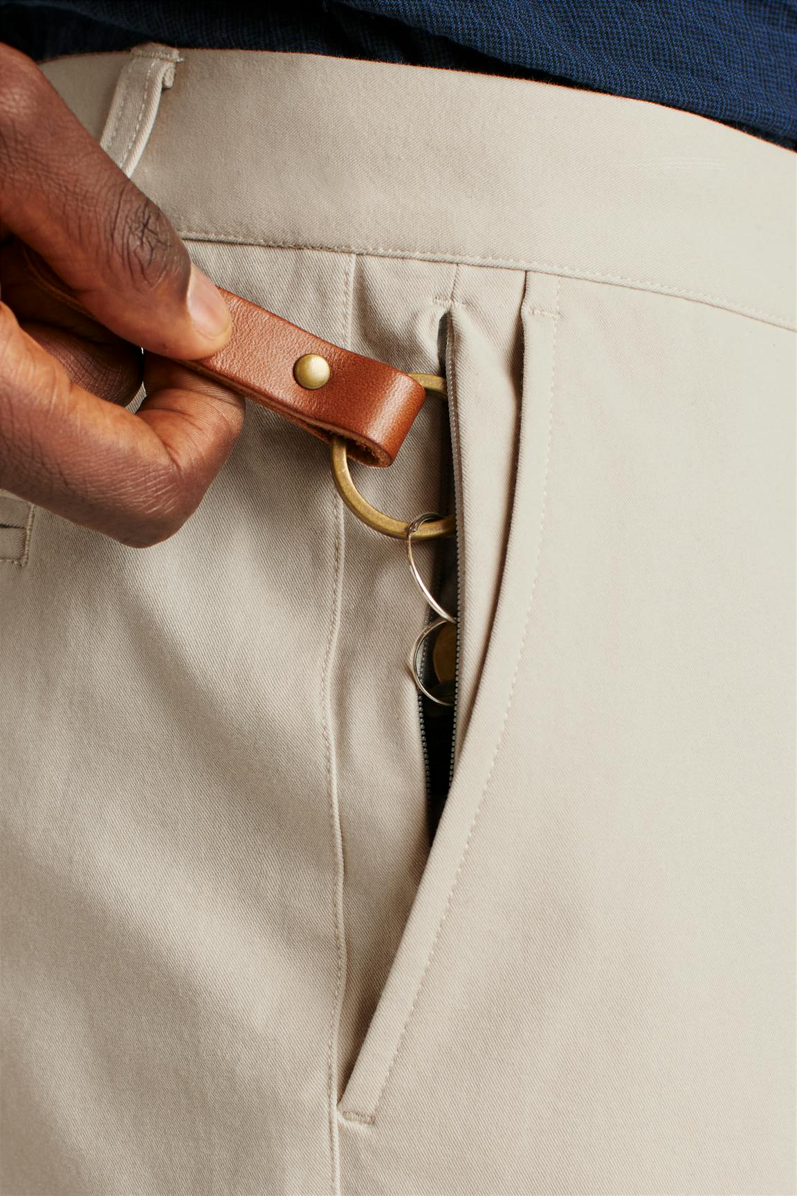 The Chino Short 2.0 / Bonobos - oat milk