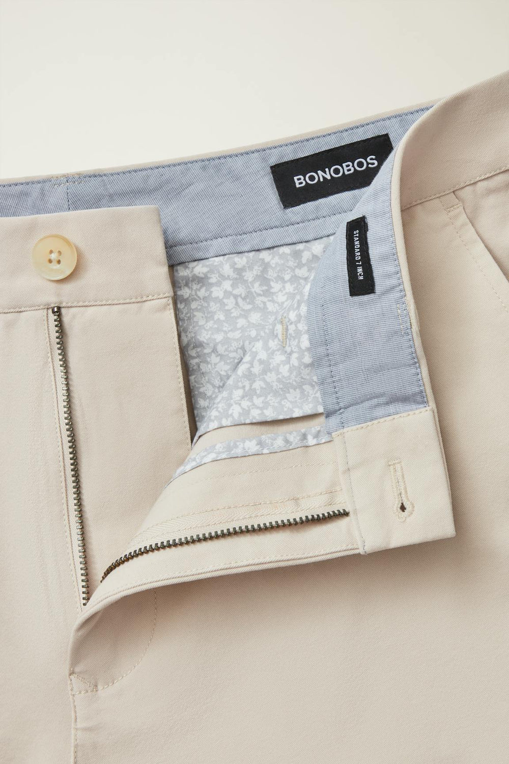The Chino Short 2.0 / Bonobos - oat milk