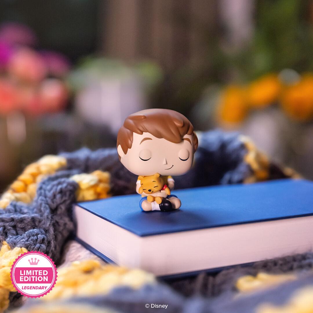 Funko Pop! Christopher Robin with Pooh with Pop! Protector